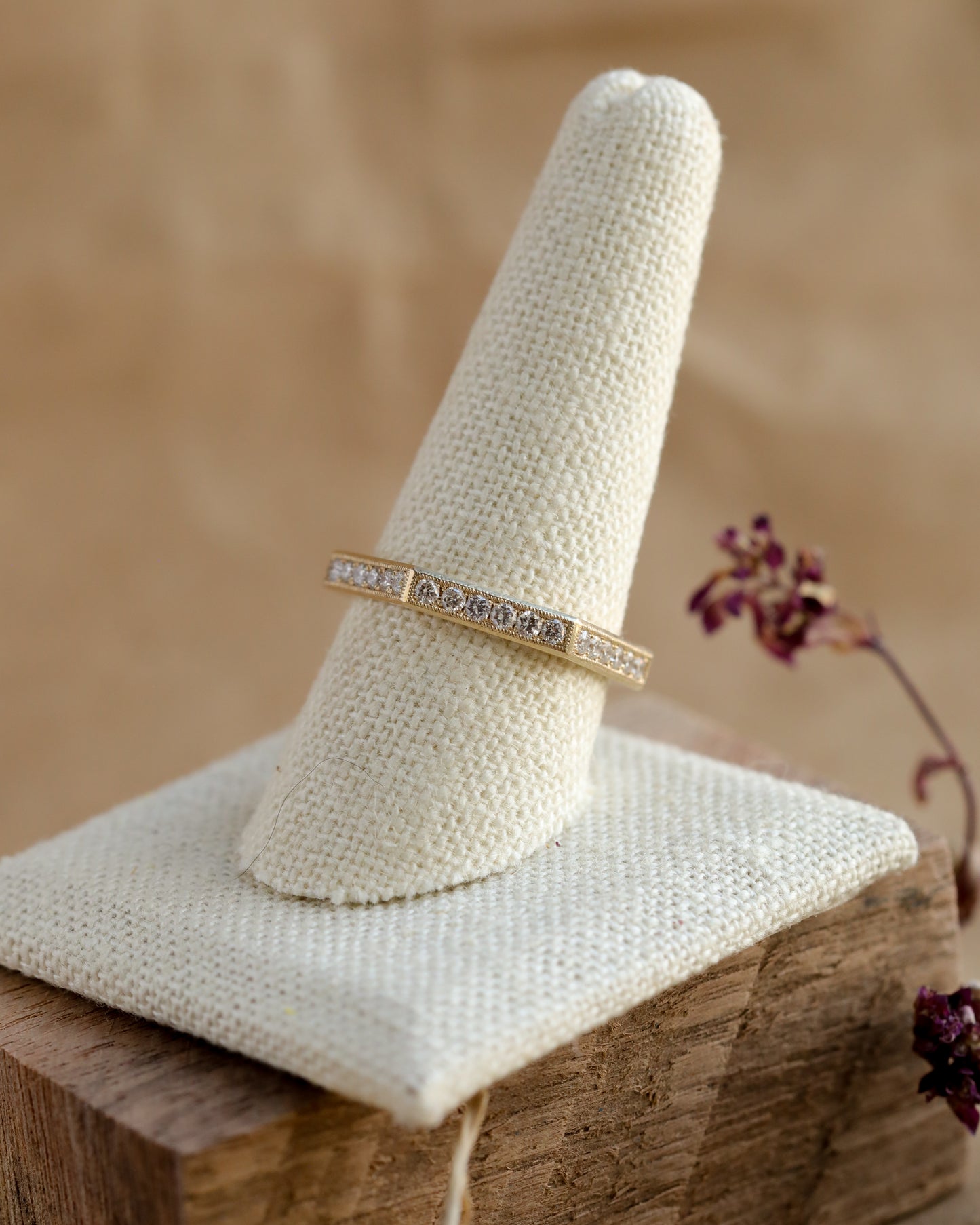 Pavè Hex Slim Band