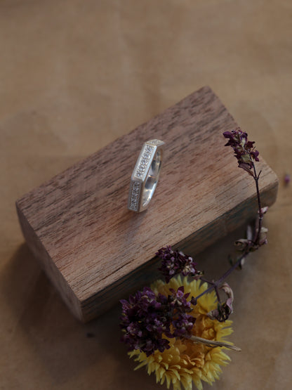 Pavè Hex Band