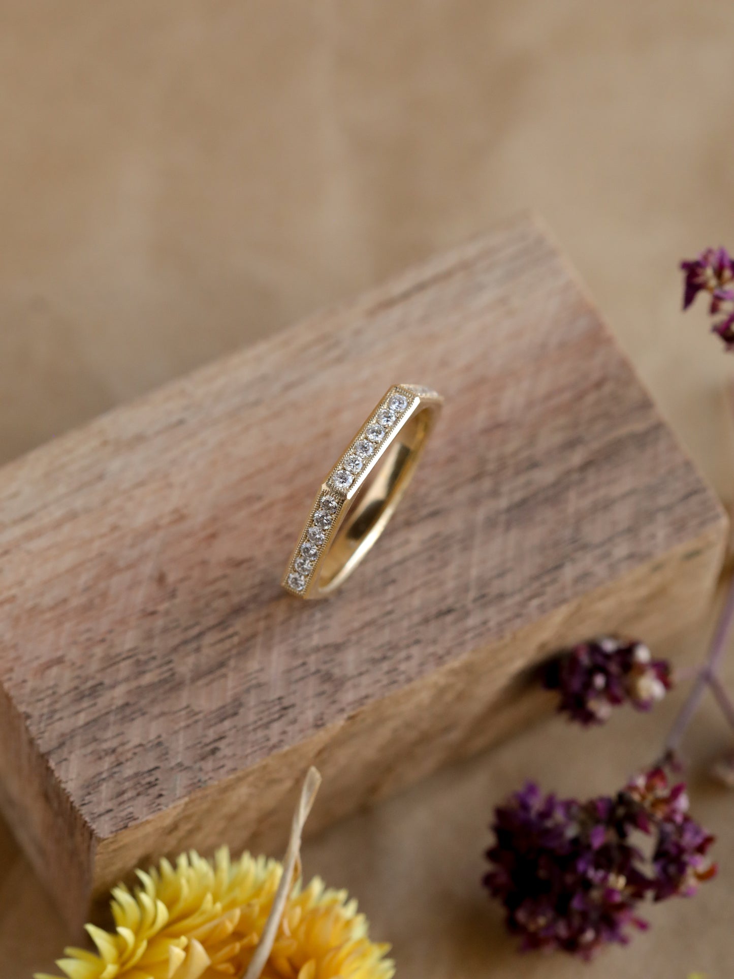 Pavè Hex Slim Band